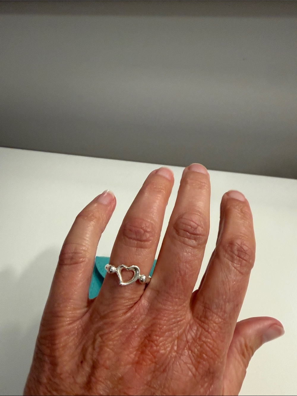 Tiffany & Co. Silver Heart Ring with Blue Pouch - Picture 3 of 6